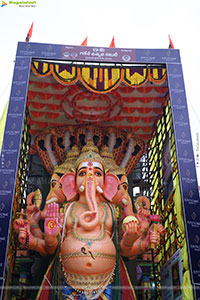 Khairatabad Ganesh 2025 as Vishwashanti Maha Shakti Ganapati
