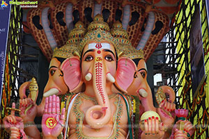 Khairatabad Ganesh 2025 as Vishwashanti Maha Shakti Ganapati