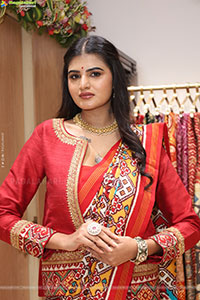PATOLA: Exclusive Patan Patola Designs Showroom Launch