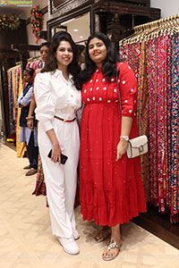PATOLA: Exclusive Patan Patola Designs Showroom Launch