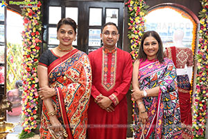PATOLA: Exclusive Patan Patola Designs Showroom Launch