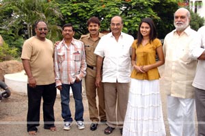 Rajiv Kanakala - Suhasini - Sindhu Tolani Film Muhurat