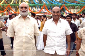 Rajiv Kanakala - Suhasini - Sindhu Tolani Film Muhurat