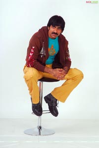 Raviteja Photo Gallery/Wallpapers from Baladoor