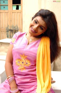 Roopa at Ninnu Cheralani Sets