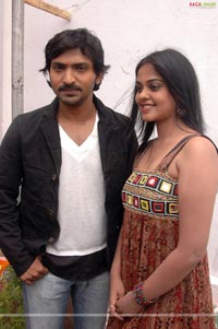 Vaibhav - Bindu Reddy Film Muhurat