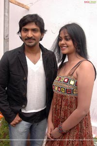 Vaibhav - Bindu Reddy Film Muhurat