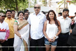 Dharmavarapu Subrahmanyam-Aarti Agarwal-Farah Khan Film Muhurat