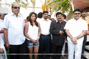 Dharmavarapu Subrahmanyam-Aarti Agarwal-Farah Khan Film Muhurat