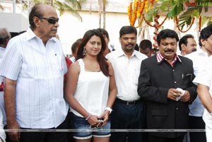 Dharmavarapu Subrahmanyam-Aarti Agarwal-Farah Khan Film Muhurat