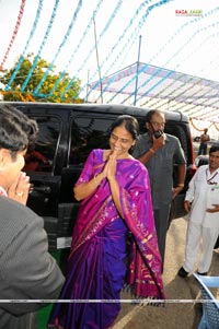 Dharmavarapu Subrahmanyam-Aarti Agarwal-Farah Khan Film Muhurat