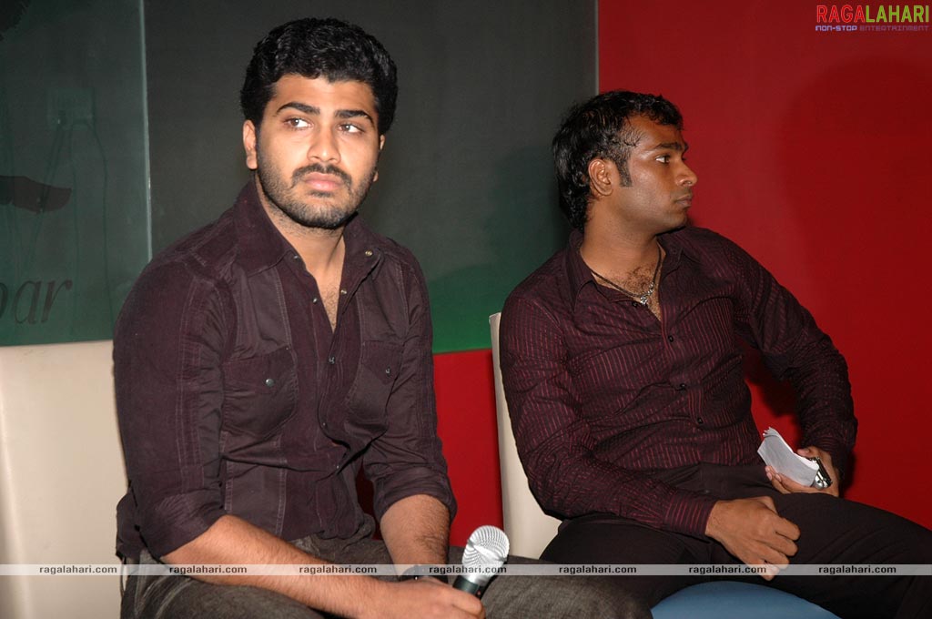 Sharwanand brings Hyderabad a 'LIVE'