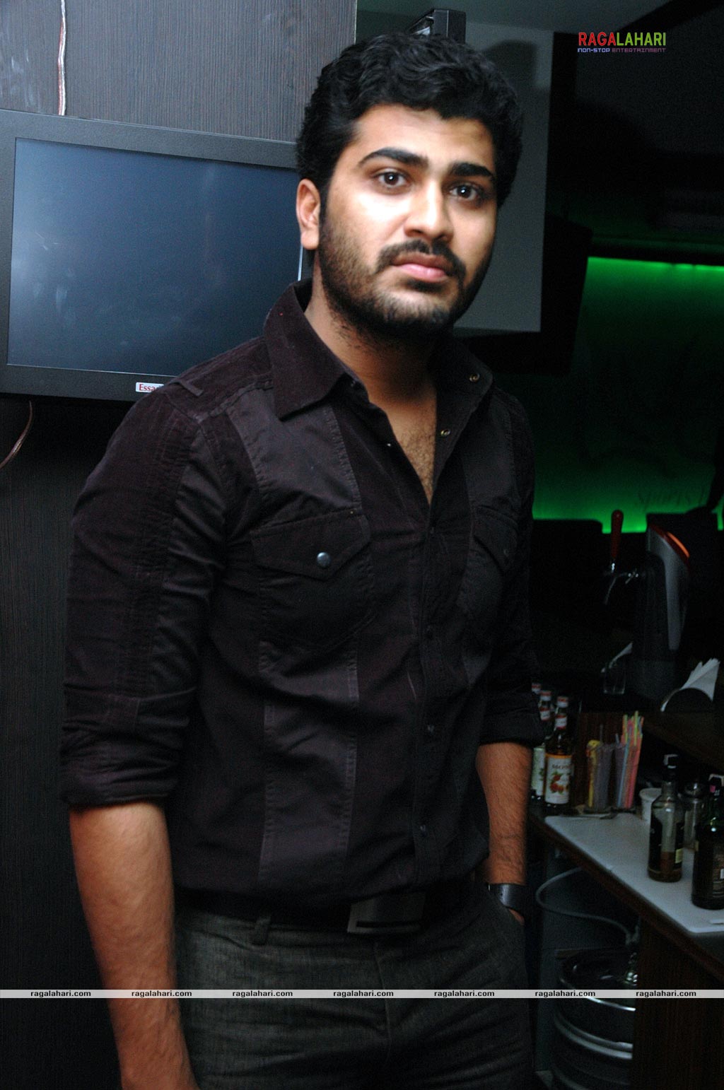 Sharwanand brings Hyderabad a 'LIVE'