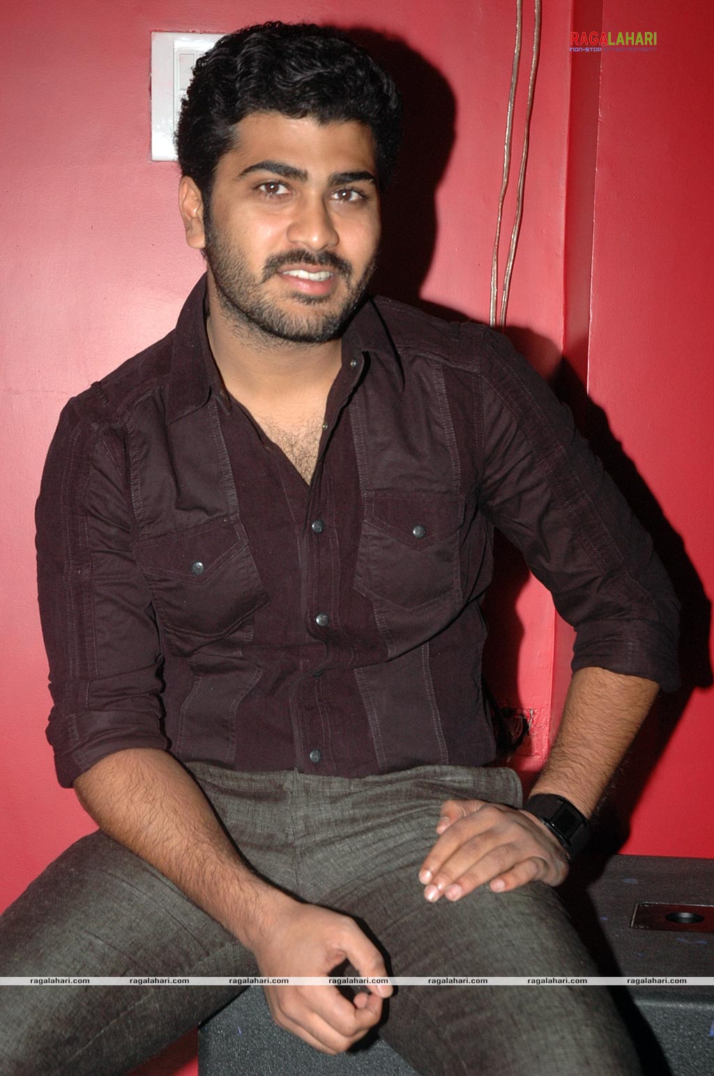 Sharwanand brings Hyderabad a 'LIVE'