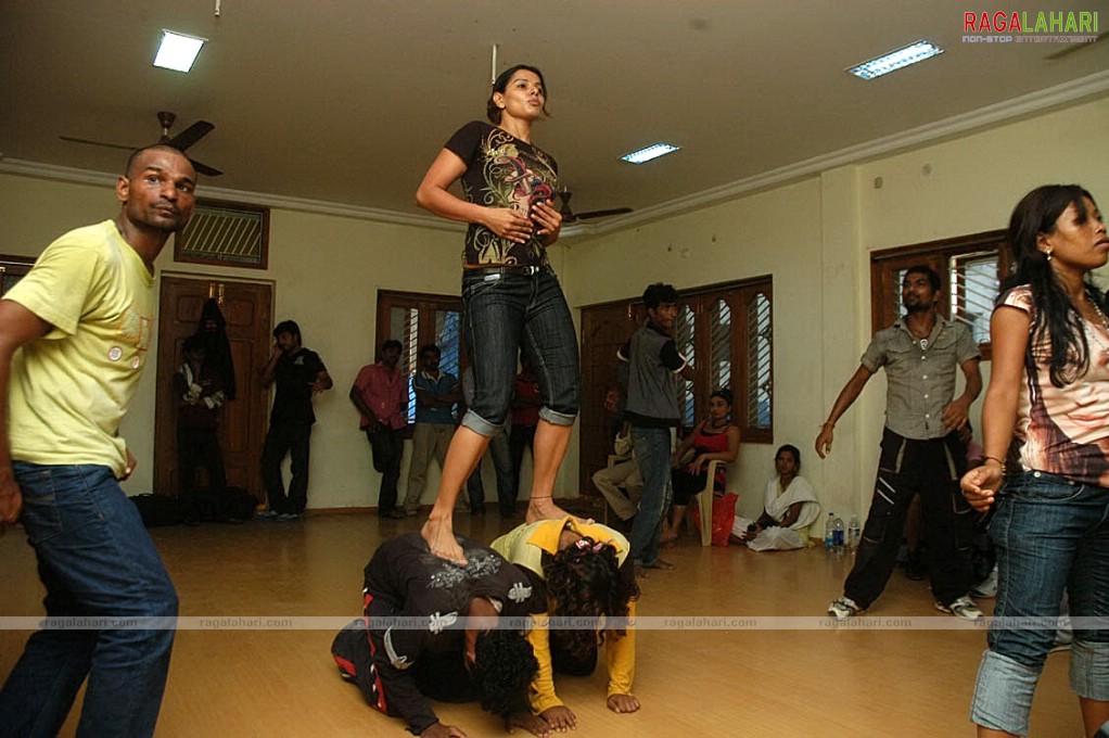 Santosham Awards 2009 Rehearsals