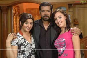 Posani Krishna Murali, Aarthi Agarwal