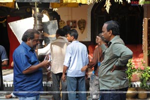 Neelaveni(Aarti Agarwal, Mukul Dev) Working Stills