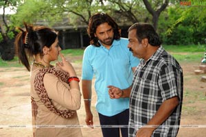 Neelaveni(Aarti Agarwal, Mukul Dev) Working Stills