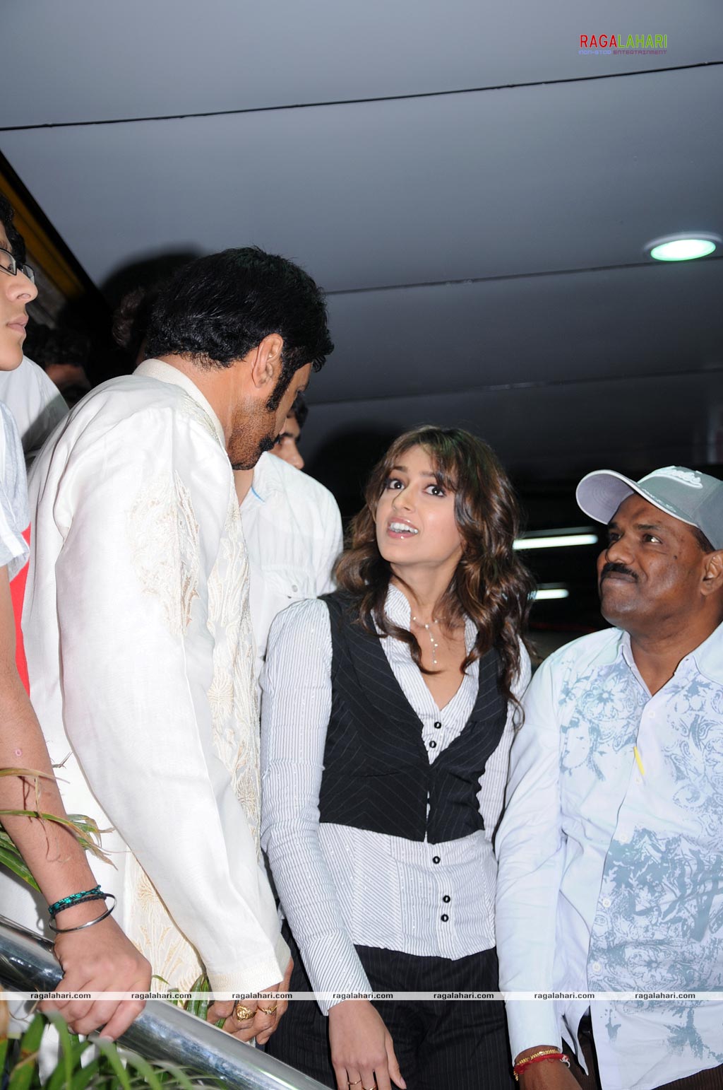 Balakrishna, Vishnu & Ileana Launches Almas Bakery