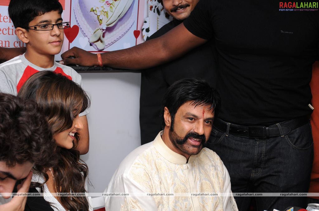 Balakrishna, Vishnu & Ileana Launches Almas Bakery