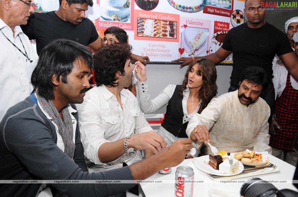 Balakrishna, Vishnu & Ileana Launches Almas Bakery