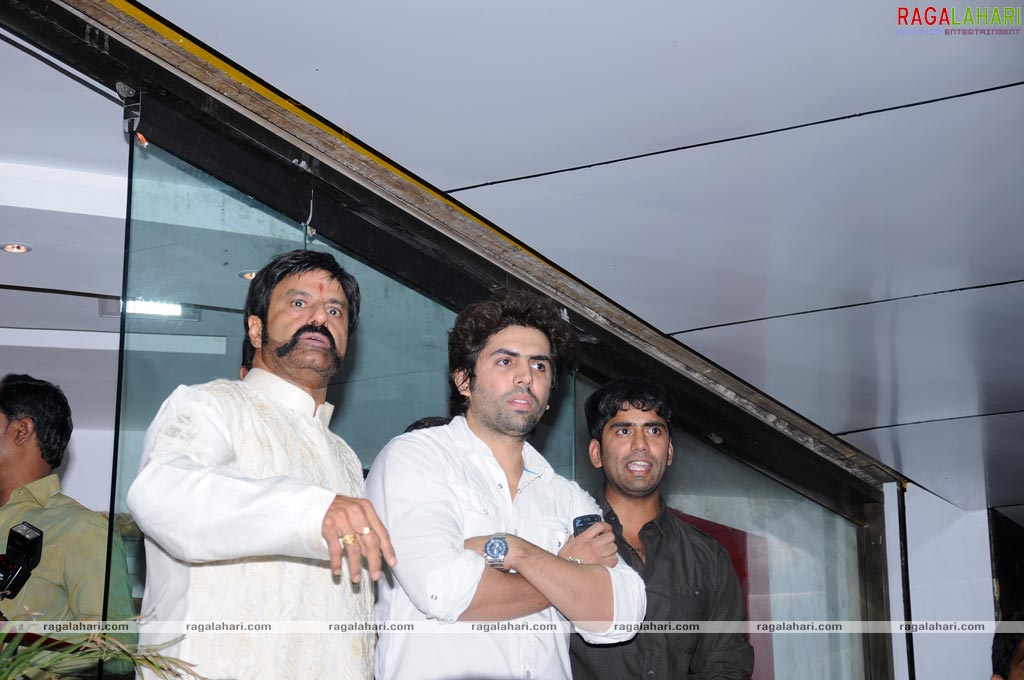 Balakrishna, Vishnu & Ileana Launches Almas Bakery