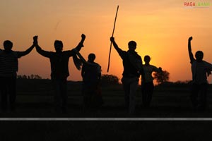 Aravind, Raj Kalyan, Venkat, Rachana Malhotra, Roopa Kaur