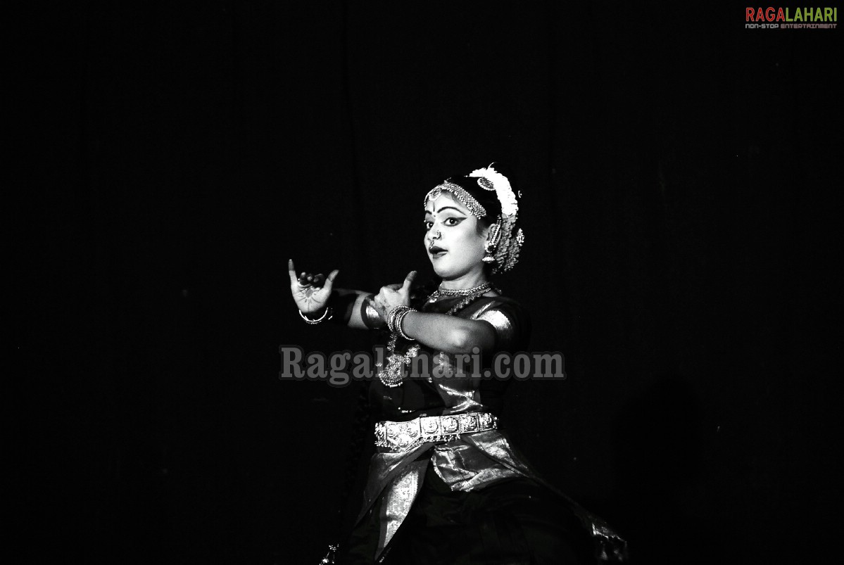 Bharath Nrithyotsav - International Indian Classical Dance Festival 2010 (Day 1)