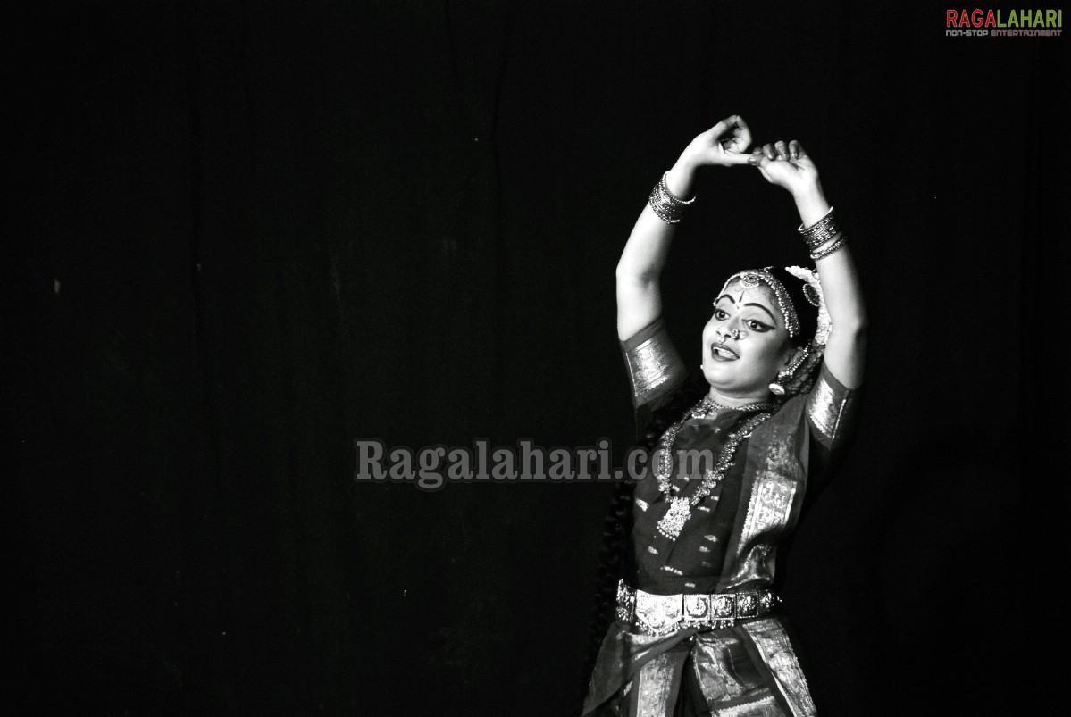 Bharath Nrithyotsav - International Indian Classical Dance Festival 2010 (Day 1)