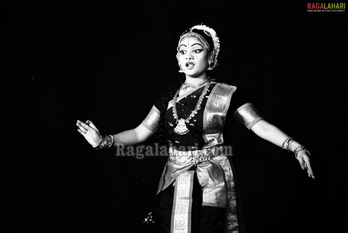 Bharath Nrithyotsav - International Indian Classical Dance Festival 2010 (Day 1)