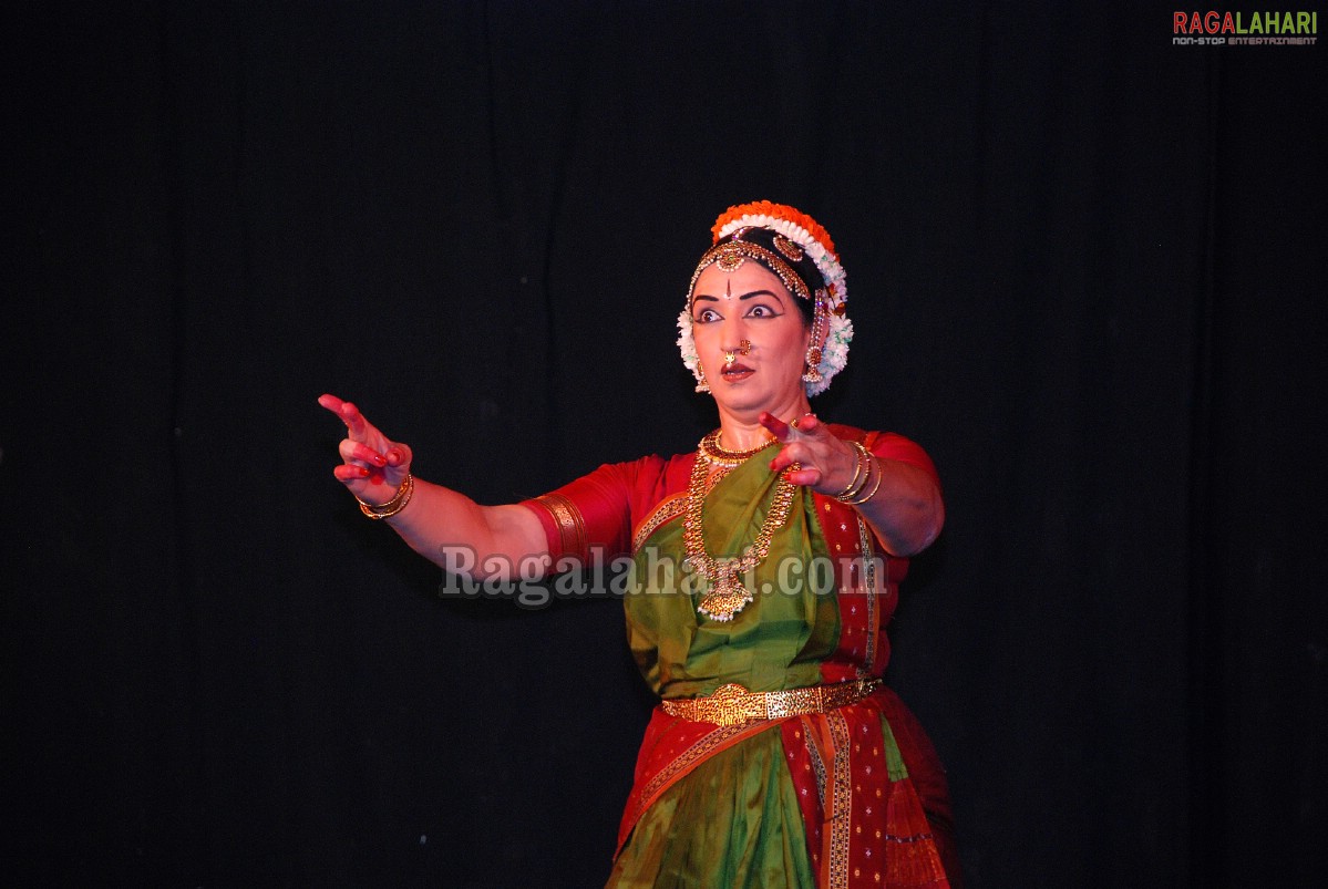 Bharath Nrithyotsav - International Indian Classical Dance Festival 2010 (Day 1)