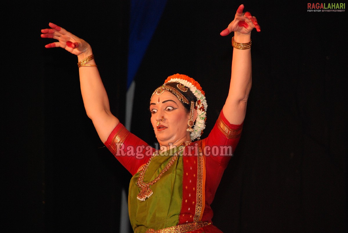 Bharath Nrithyotsav - International Indian Classical Dance Festival 2010 (Day 1)