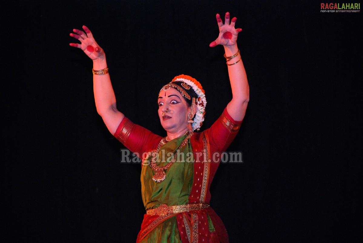 Bharath Nrithyotsav - International Indian Classical Dance Festival 2010 (Day 1)