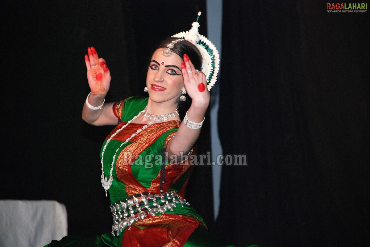 Bharath Nrithyotsav - International Indian Classical Dance Festival 2010 (Day 1)