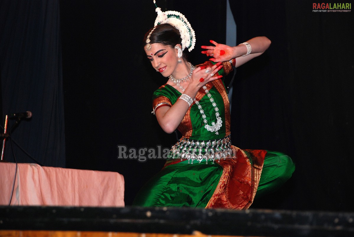 Bharath Nrithyotsav - International Indian Classical Dance Festival 2010 (Day 1)