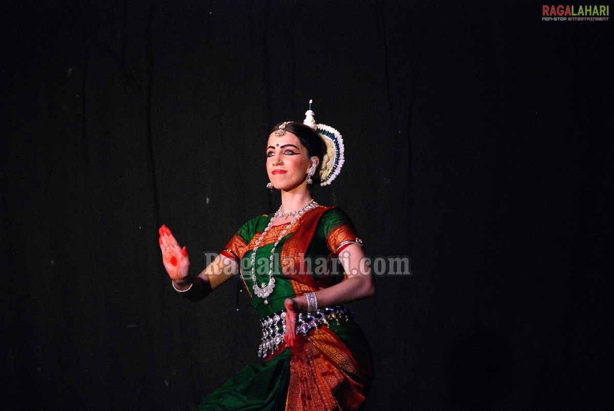 Bharath Nrithyotsav - International Indian Classical Dance Festival 2010 (Day 1)