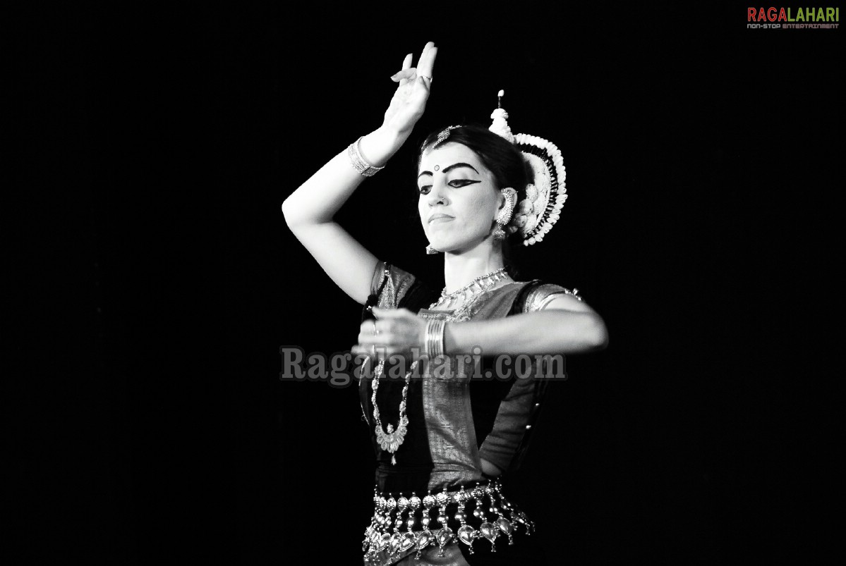 Bharath Nrithyotsav - International Indian Classical Dance Festival 2010 (Day 1)