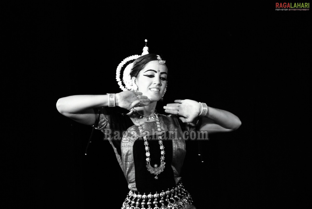 Bharath Nrithyotsav - International Indian Classical Dance Festival 2010 (Day 1)