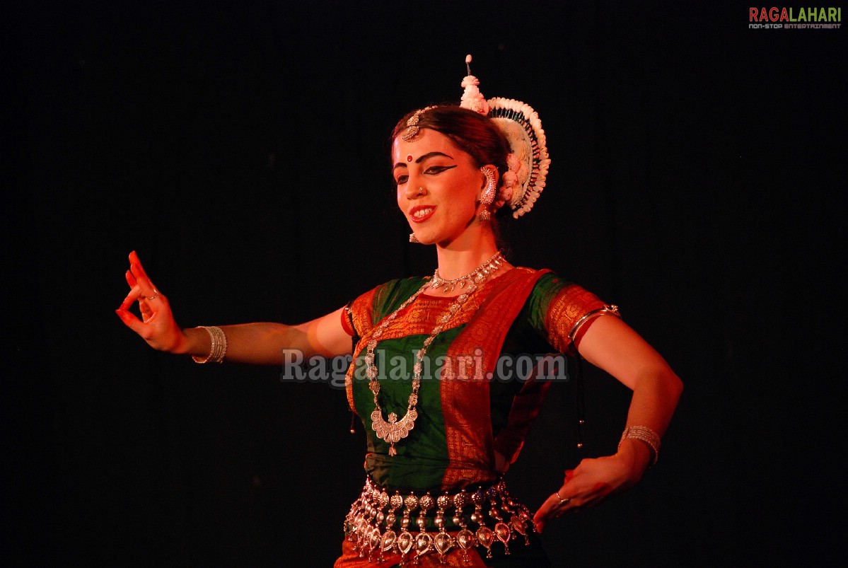 Bharath Nrithyotsav - International Indian Classical Dance Festival 2010 (Day 1)