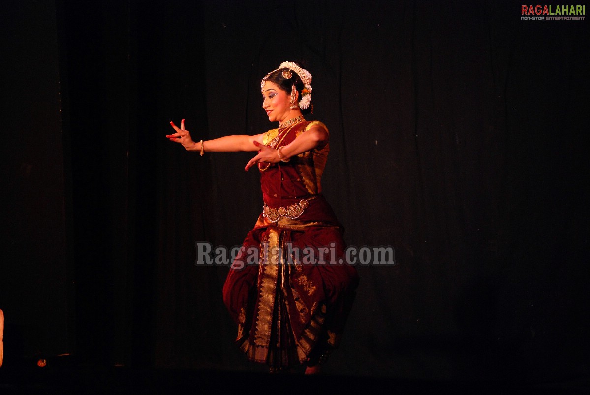 Bharath Nrithyotsav - International Indian Classical Dance Festival 2010 (Day 1)