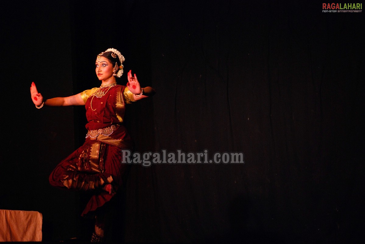 Bharath Nrithyotsav - International Indian Classical Dance Festival 2010 (Day 1)