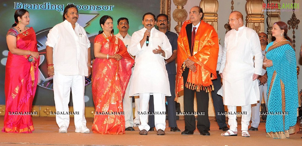 Ramanaidu Felicitated by Telugu Film Industry