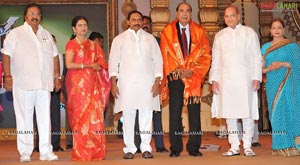 D. Ramanaidu Felicitated by Telugu Film Industry