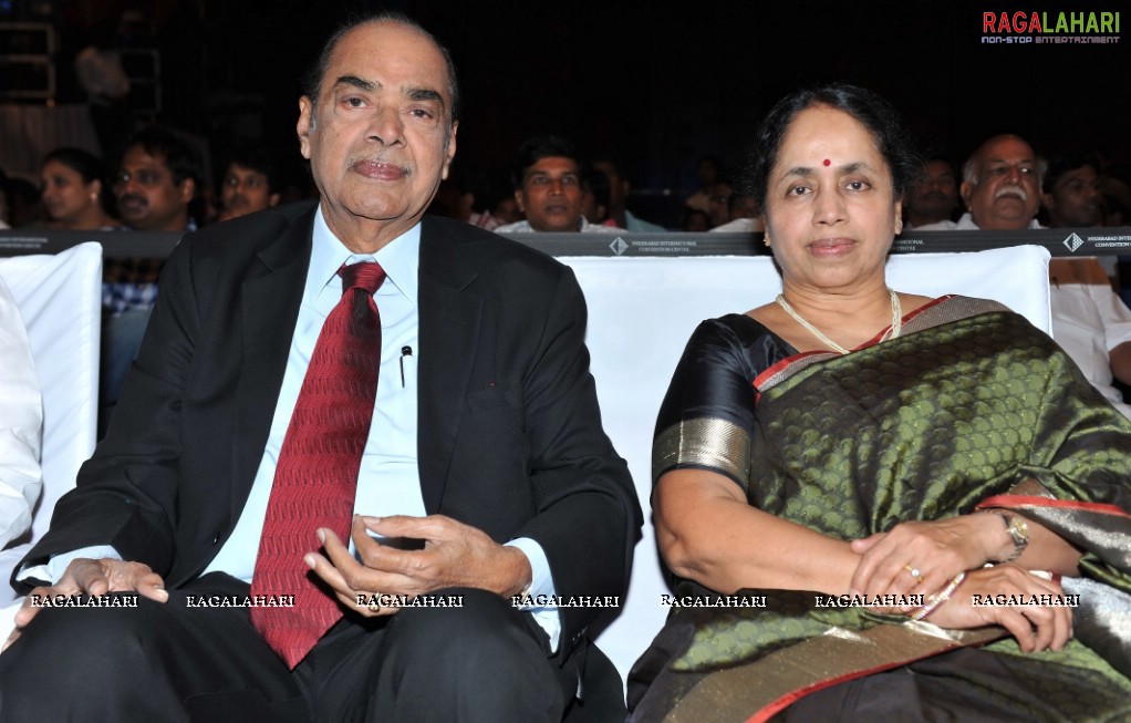 Ramanaidu Felicitated by Telugu Film Industry