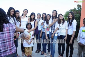 Femina Miss India South 2011 Finalists Visits Privileged Children at Smile Foundation