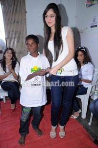 Femina Miss India South 2011 Finalists Visits Privileged Children at Smile Foundation