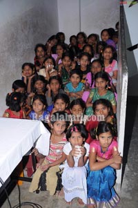 Femina Miss India South 2011 Finalists Visits Privileged Children at Smile Foundation