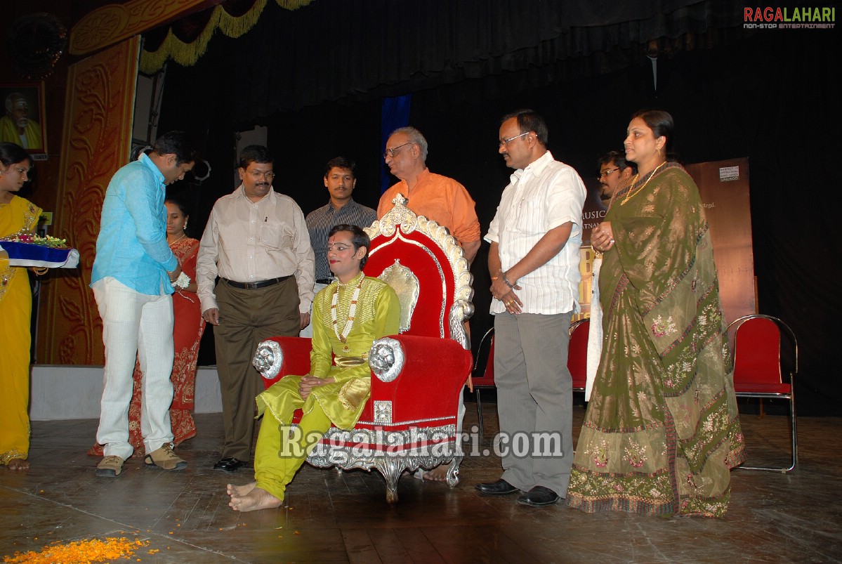 Bharath Nrithyotsav - International Indian Classical Dance Festival 2010 (Day 2)