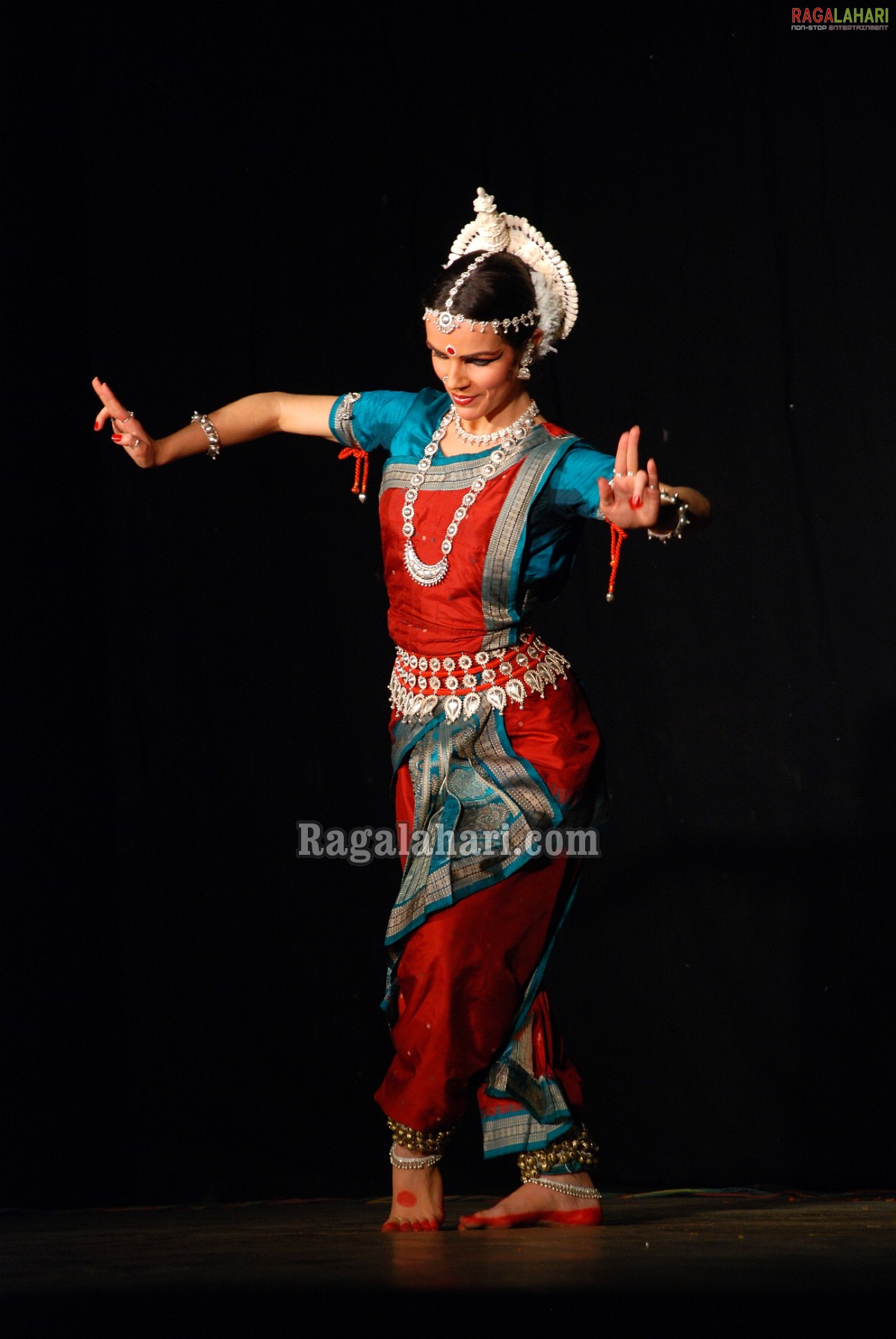 Bharath Nrithyotsav - International Indian Classical Dance Festival 2010 (Day 2)