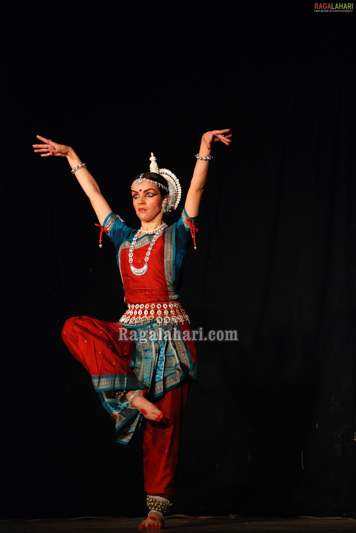 Bharath Nrithyotsav - International Indian Classical Dance Festival 2010 (Day 2)